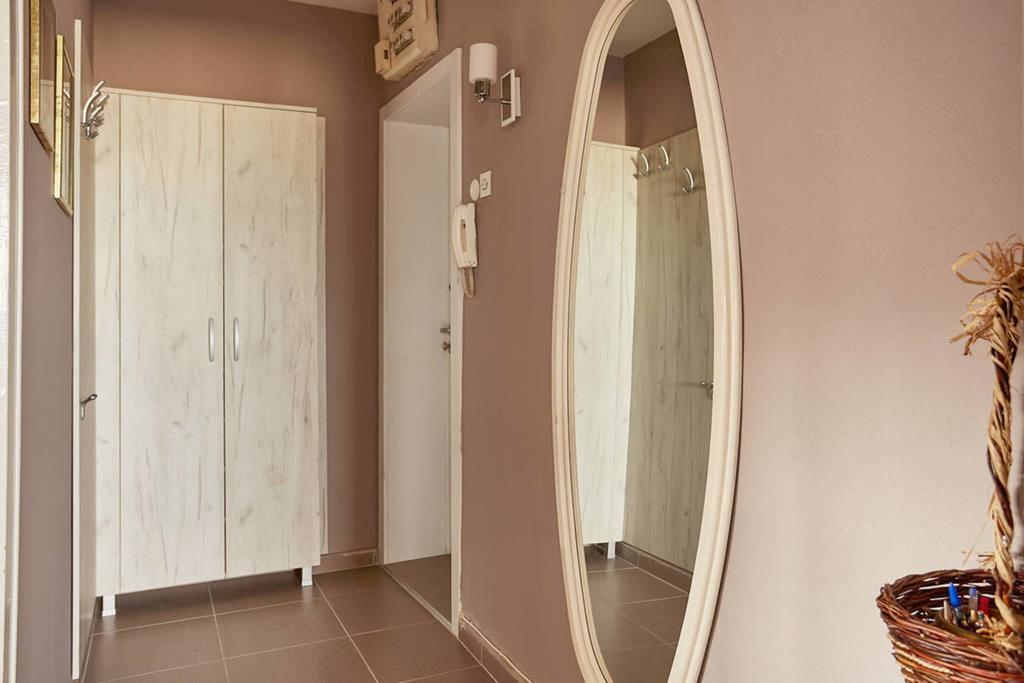 Spacious Modern Apartment In Peaceful Neighborhood Скопие Екстериор снимка